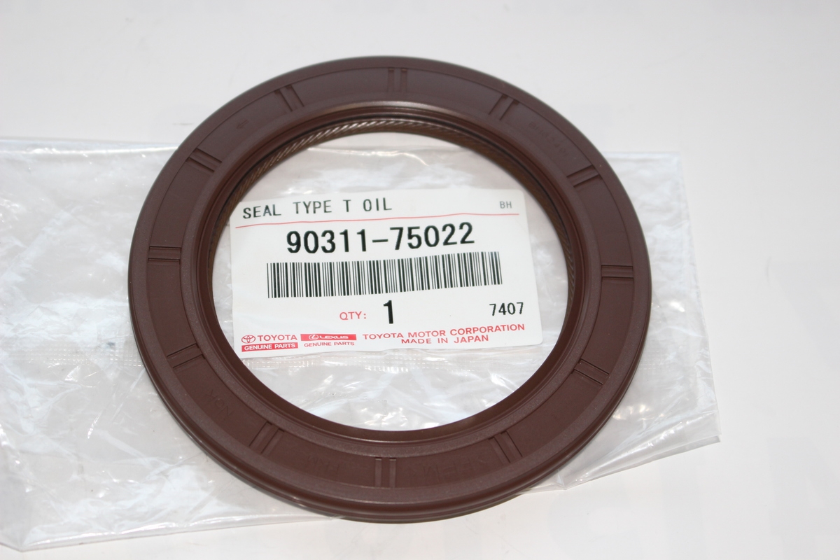 Rear Oil Seal Toyota Corolla 2004